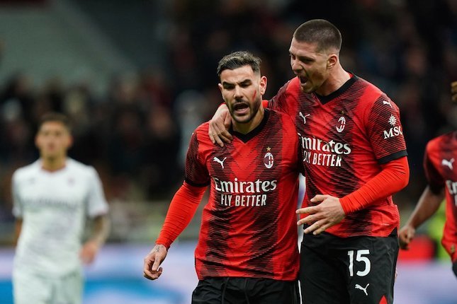 Hasil AC Milan Ketika Theo jadi Bek Tengah Hasil AC Milan Ketika Theo jadi Bek Tengah