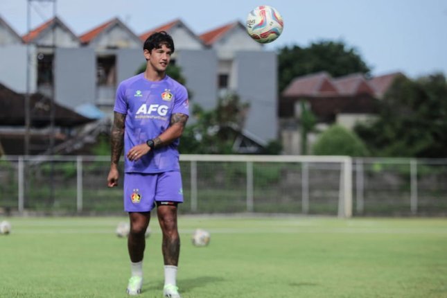 Miftahul Hamdi Pamit dari Persik Miftahul Hamdi Pamit dari Persik