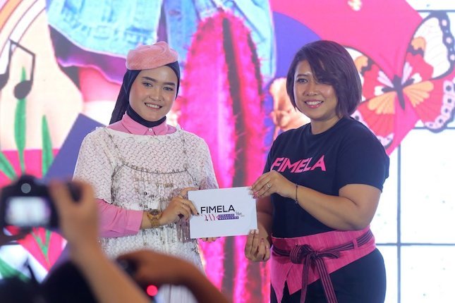 Bertemu Secara Langsung dengan Fimelafluencer Bertemu Secara Langsung dengan Fimelafluencer