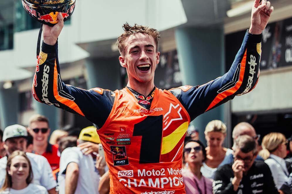 Alberto Puig: Honda Salah Kalau Nekat Gaet Pedro Acosta, Mending Gandeng Luca Marini Alberto Puig: Honda Salah Kalau Nekat Gaet Pedro Acosta, Mending Gandeng Luca Marini