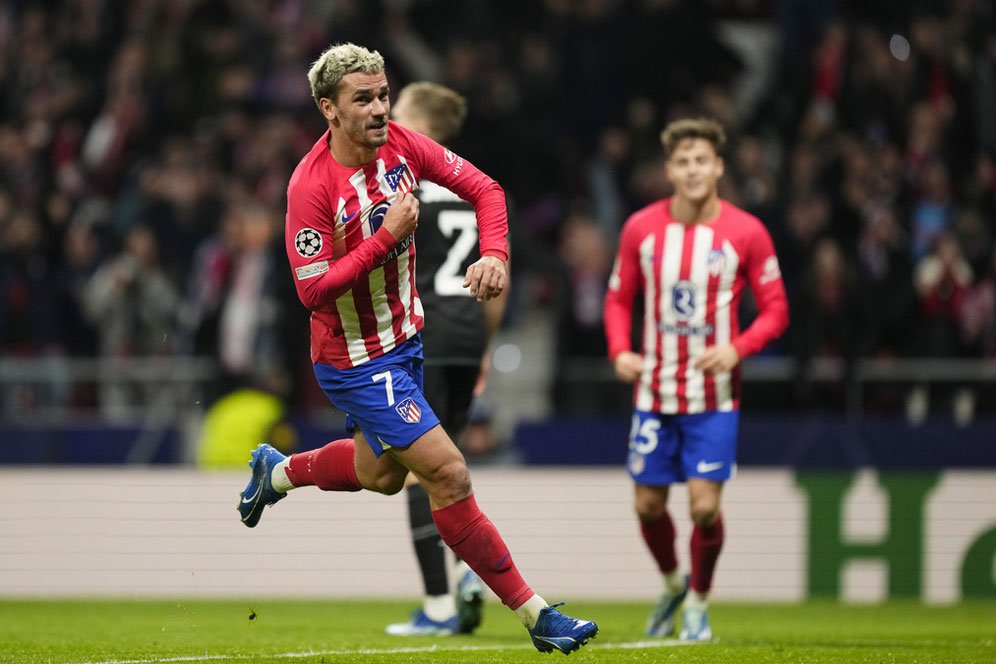 Jurus MU untuk Boyong Antoine Griezmann: Naikkan Gajinya 3 Kali Lipat! Jurus MU untuk Boyong Antoine Griezmann: Naikkan Gajinya 3 Kali Lipat!