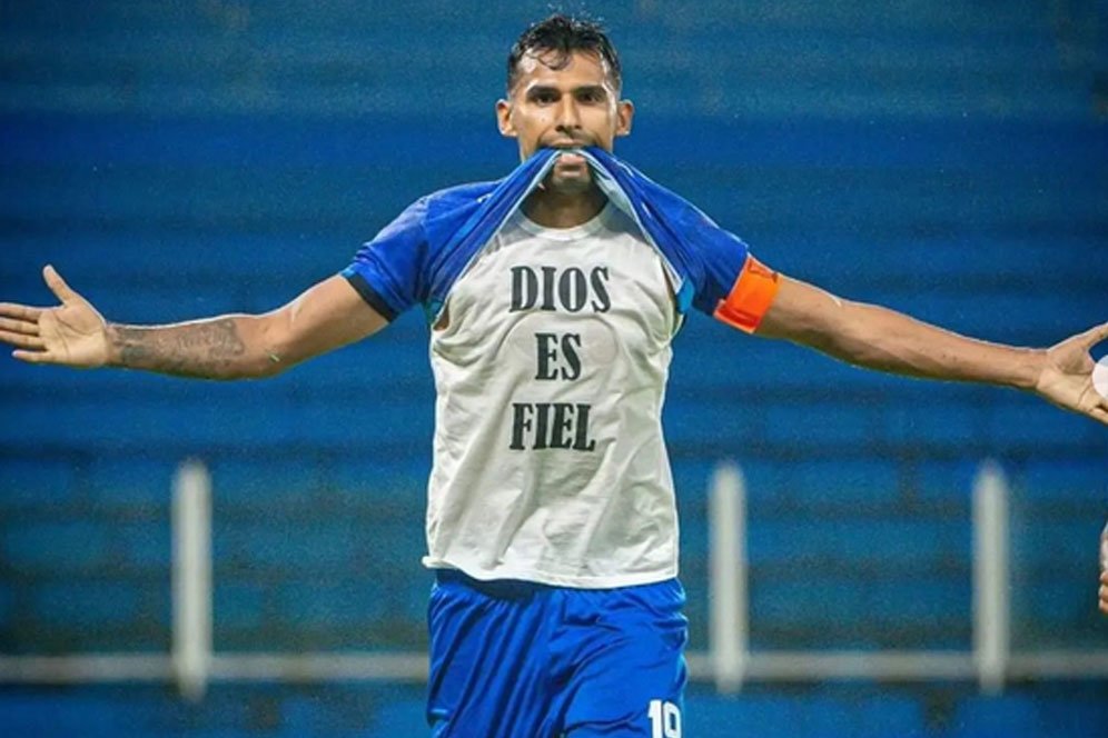 Resmi: Arema FC Perkenalkan Gilbert Alvarez Resmi: Arema FC Perkenalkan Gilbert Alvarez