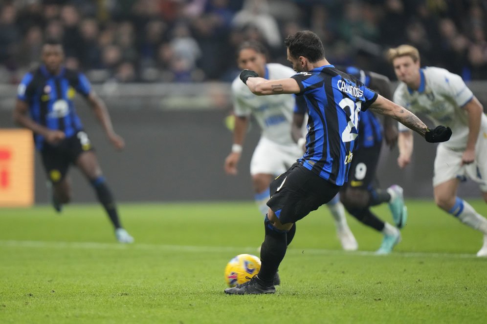 Masih Menunggu Gol Non-penalti Hakan Calhanoglu Masih Menunggu Gol Non-penalti Hakan Calhanoglu