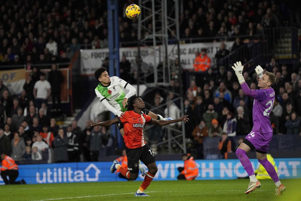 Hasil Luton Town vs Liverpool: Skor 1-1 Hasil Luton Town vs Liverpool: Skor 1-1