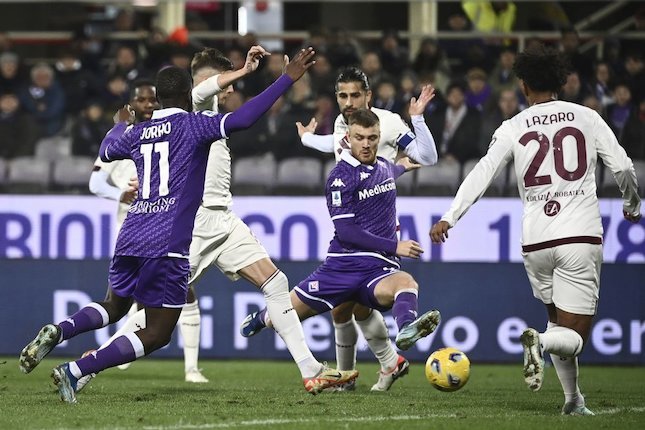 Fiorentina juga Menang 4 Kali dan Imbang 1 Kali Waktu Itu Fiorentina juga Menang 4 Kali dan Imbang 1 Kali Waktu Itu