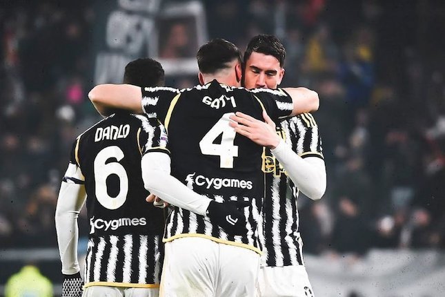 Hasil dan Jadwal Serie A 2023/2024 Pekan 15 Hasil dan Jadwal Serie A 2023/2024 Pekan 15