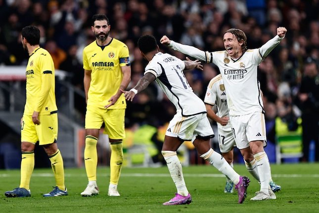 Modric Bertahan di Madrid Modric Bertahan di Madrid