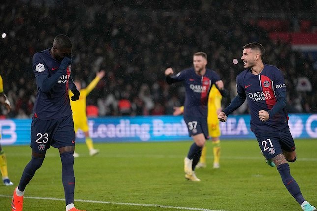 PSG 2-1 Nantes PSG 2-1 Nantes