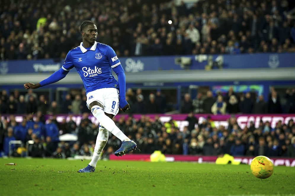 Gara-gara Penalti 2 Langkah yang Sembrono, Everton Tersingkir dari Carabao Cup Gara-gara Penalti 2 Langkah yang Sembrono, Everton Tersingkir dari Carabao Cup