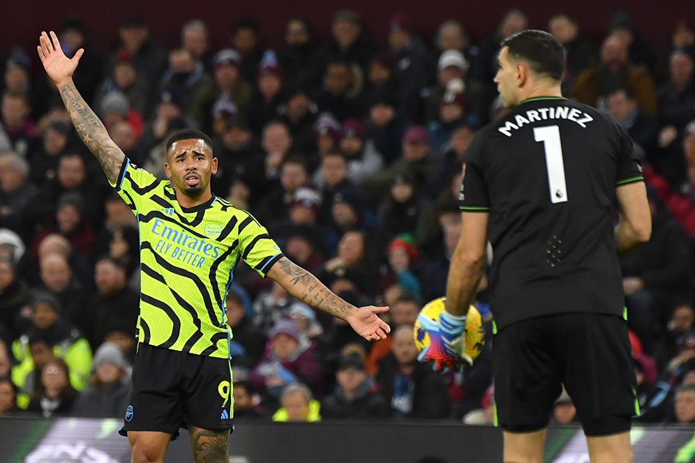 Gabriel Jesus Bagus, tapi Apa Bisa Jadi Striker Predator?! Gabriel Jesus Bagus, tapi Apa Bisa Jadi Striker Predator?!