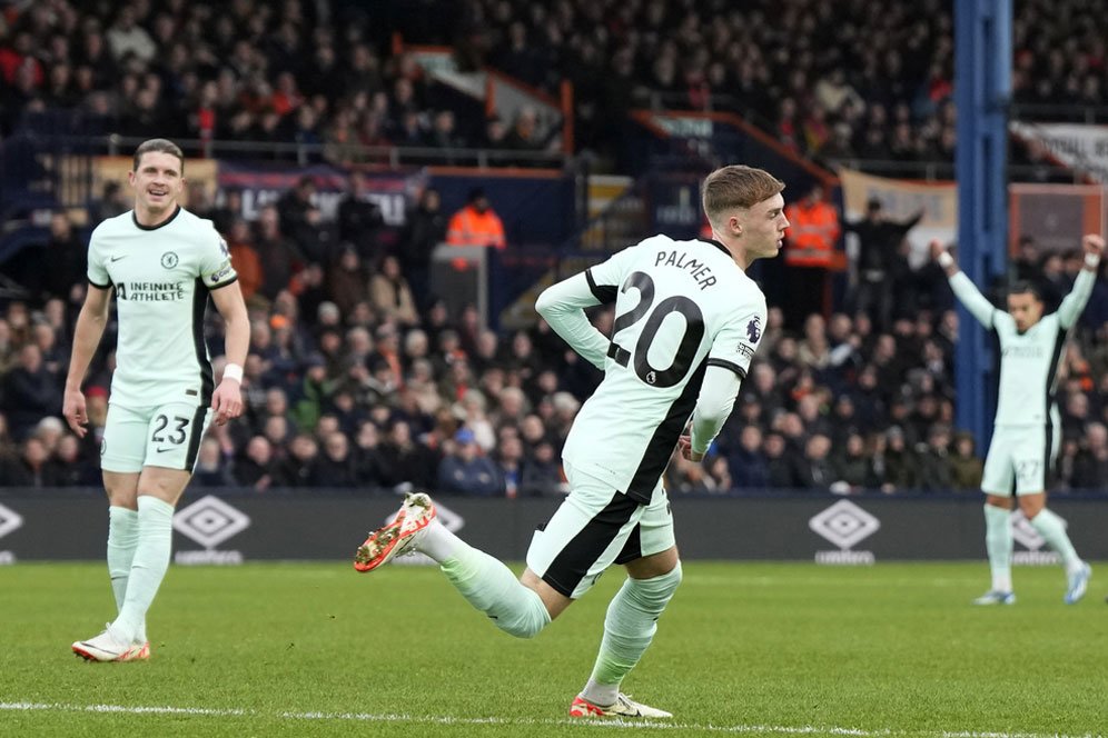 Luton vs Chelsea: Digendong Cole Palmer, Jantungan di Menit-menit Akhir
