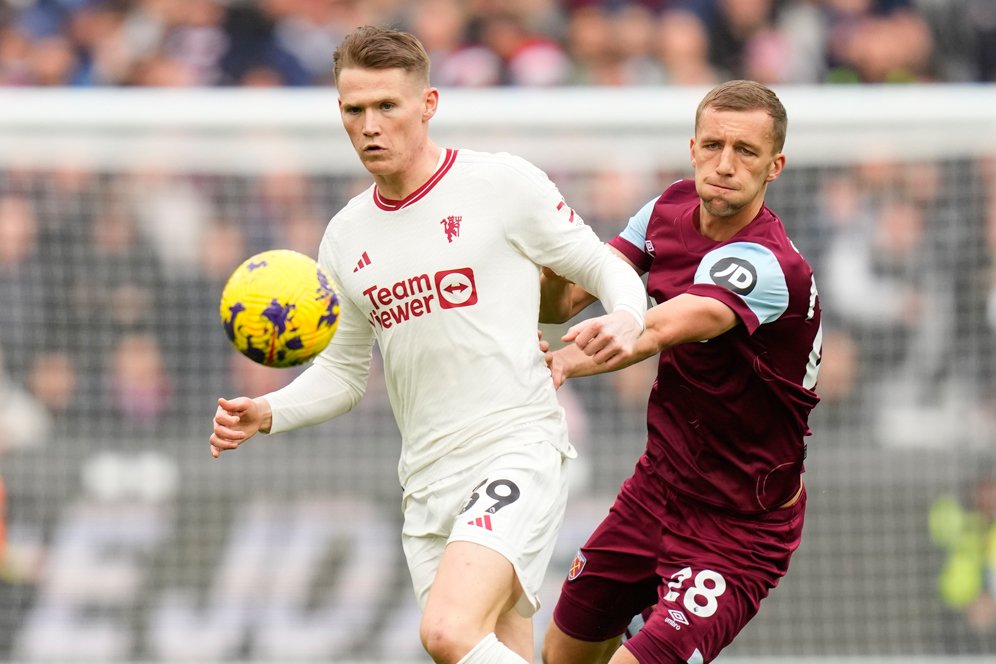 Fulham Kibarkan Bendera Putih, Scott McTominay Bakal Bertahan di MU? Fulham Kibarkan Bendera Putih, Scott McTominay Bakal Bertahan di MU?