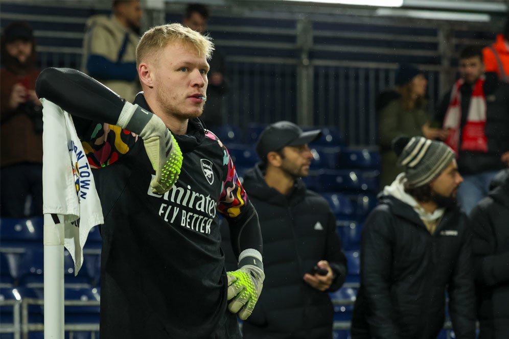 Aaron Ramsdale Tertawakan David Raya? Aaron Ramsdale Tertawakan David Raya?