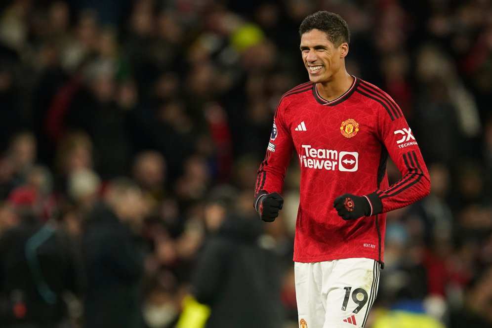Varane Ungkap Rasa Tidak Nyamannya Bermain Memakai Taktik Ten Hag di Man United: Kaku, Nggak Fleksibel Varane Ungkap Rasa Tidak Nyamannya Bermain Memakai Taktik Ten Hag di Man United: Kaku, Nggak Fleksibel