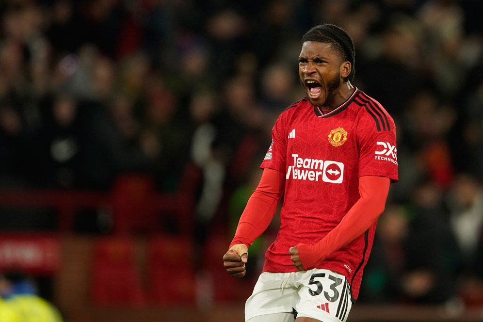 Manchester United Punya Bek Masa Depan yang Top, Namanya Willy Kambwala