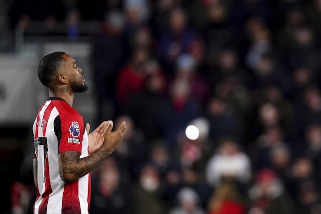 Tidak Bisa Dua Striker