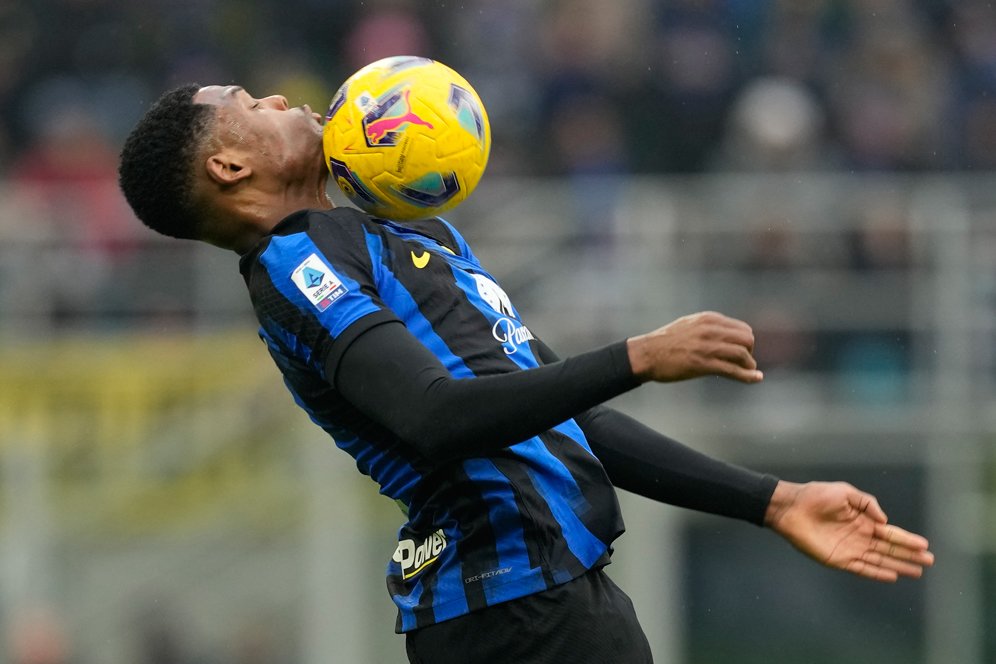 Denzel Dumfries Berharap Segera Teken Kontrak Baru di Inter Milan Denzel Dumfries Berharap Segera Teken Kontrak Baru di Inter Milan