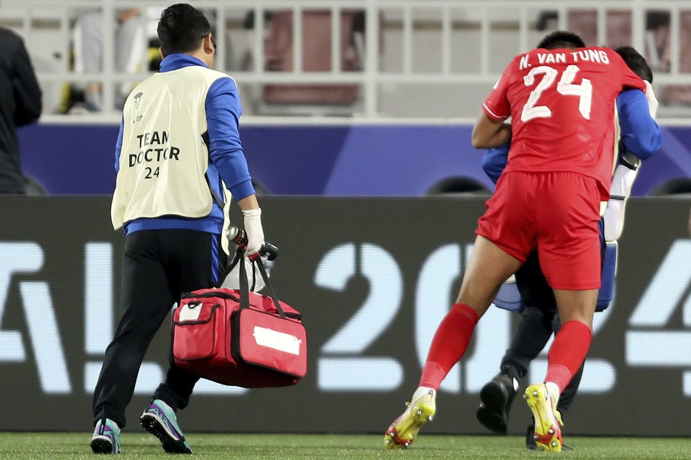 Bye! Diganyang Indonesia, Vietnam Jadi Wakil ASEAN Pertama yang Tereliminasi dari Piala Asia 2023 Bye! Diganyang Indonesia, Vietnam Jadi Wakil ASEAN Pertama yang Tereliminasi dari Piala Asia 2023