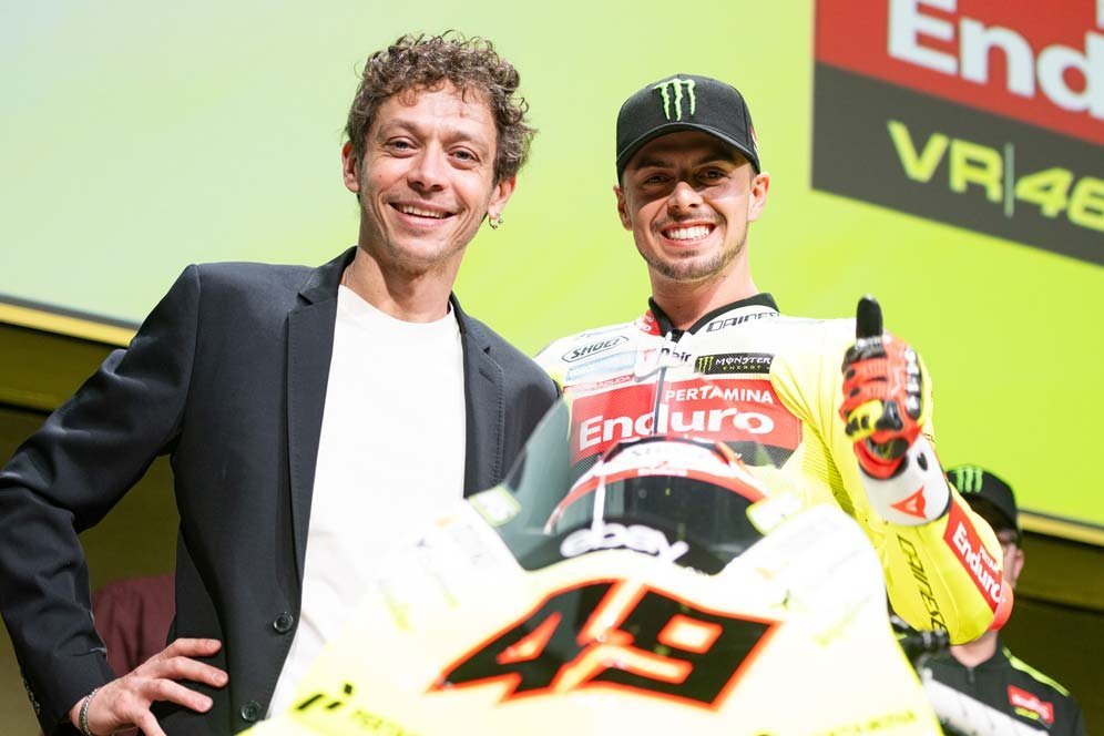 Bukan Anggota VR46 Academy, Fabio di Giannantonio Senang Tetap Boleh Minta Nasihat Valentino Rossi Bukan Anggota VR46 Academy, Fabio di Giannantonio Senang Tetap Boleh Minta Nasihat Valentino Rossi