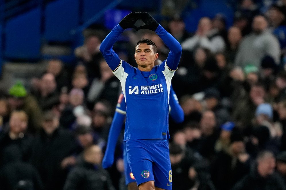 Tinggalkan Chelsea, Thiago Silva Bisa Gabung Man United Tinggalkan Chelsea, Thiago Silva Bisa Gabung Man United
