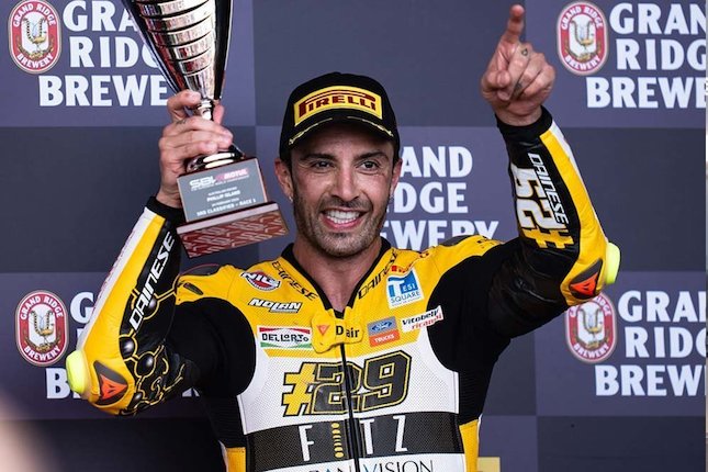 Kembali Rasakan Tenaga Besar Motor MotoGP Kembali Rasakan Tenaga Besar Motor MotoGP