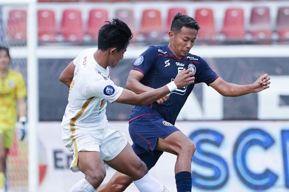 Persija Dibekuk Arema, Rio Fahmi Akui Dirugikan Wasit Persija Dibekuk Arema, Rio Fahmi Akui Dirugikan Wasit