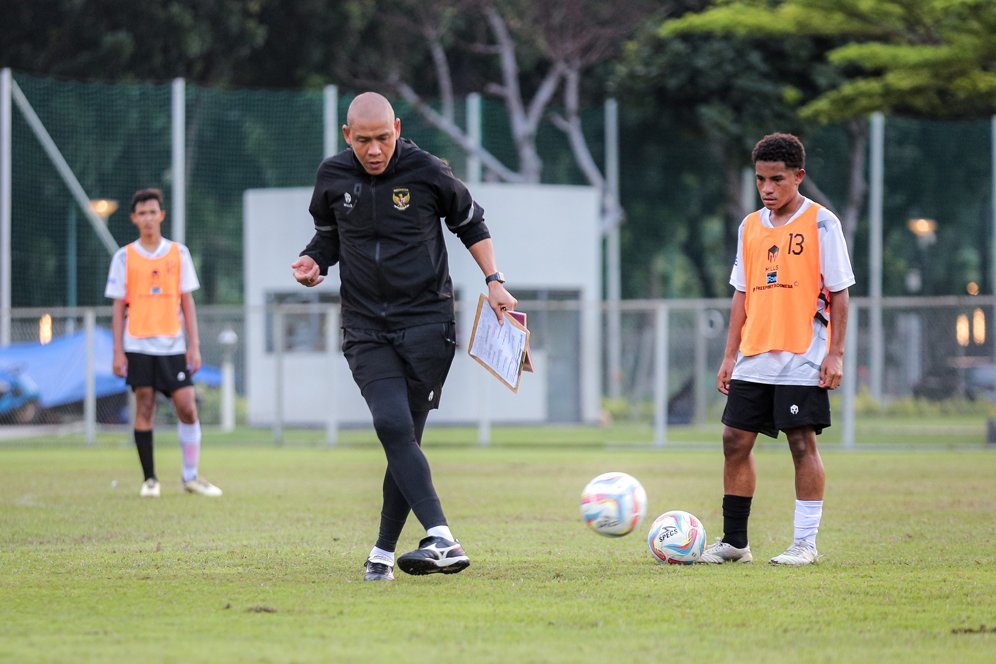 Belajar dari Piala Asia 2023, Alasan Nova Arianto Cari Pemain Bertubuh Tinggi untuk Timnas Indonesia U-16 Belajar dari Piala Asia 2023, Alasan Nova Arianto Cari Pemain Bertubuh Tinggi untuk Timnas Indonesia U-16