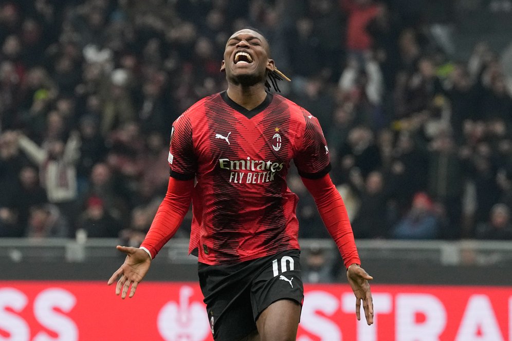 Rafael Leao Dianggap Punya Potensi untuk Jadi Striker Haus Gol Rafael Leao Dianggap Punya Potensi untuk Jadi Striker Haus Gol