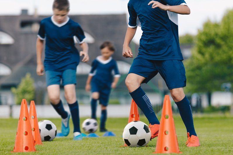 5 Teknik Dasar Permainan Sepak Bola yang Perlu Diketahui