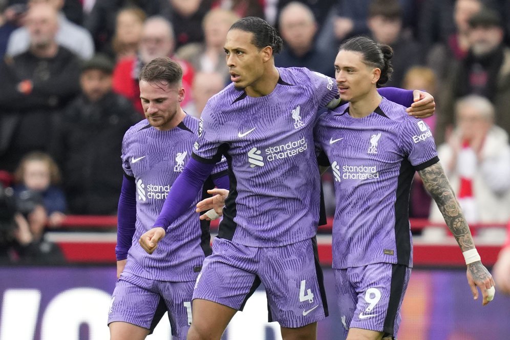 Mau Kalahkan City & Arsenal Dalam Perburuan Gelar Juara EPL? Ini Kuncinya Kata Van Dijk Mau Kalahkan City & Arsenal Dalam Perburuan Gelar Juara EPL? Ini Kuncinya Kata Van Dijk