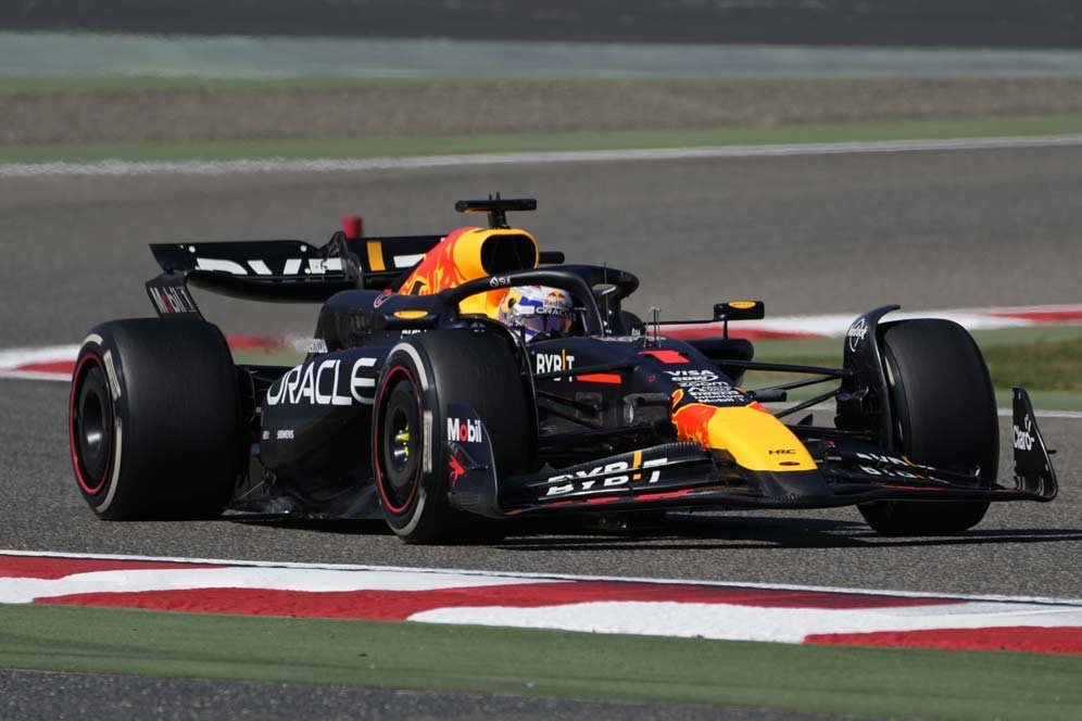 Max Verstappen Langsung Unggul 1,14 Detik pada Hari Pertama Tes Pramusim Formula 1 Bahrain 2024 Max Verstappen Langsung Unggul 1,14 Detik pada Hari Pertama Tes Pramusim Formula 1 Bahrain 2024