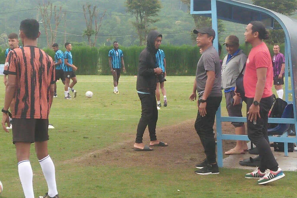 Gawang Arema FC Jadi Lumbung Gol Lawan, Widodo Benahi Taktik Gawang Arema FC Jadi Lumbung Gol Lawan, Widodo Benahi Taktik