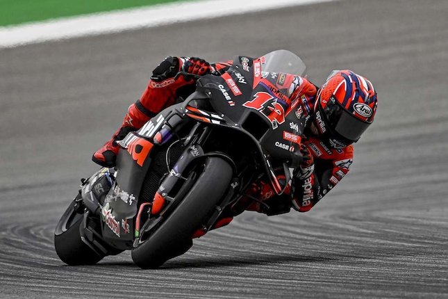 Ciri-Ciri Tim Pabrikan MotoGP Ciri-Ciri Tim Pabrikan MotoGP