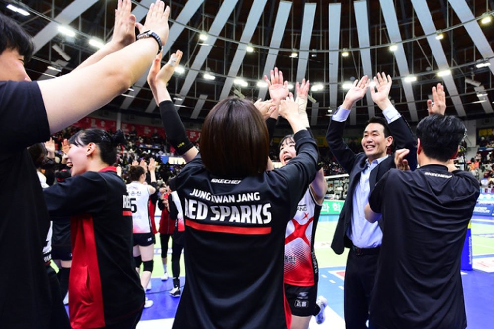Daejeon Red Sparks Perpanjang Kontrak Ko Hee-Jin, Bagaimana dengan Megawati Hangestri? Daejeon Red Sparks Perpanjang Kontrak Ko Hee-Jin, Bagaimana dengan Megawati Hangestri?