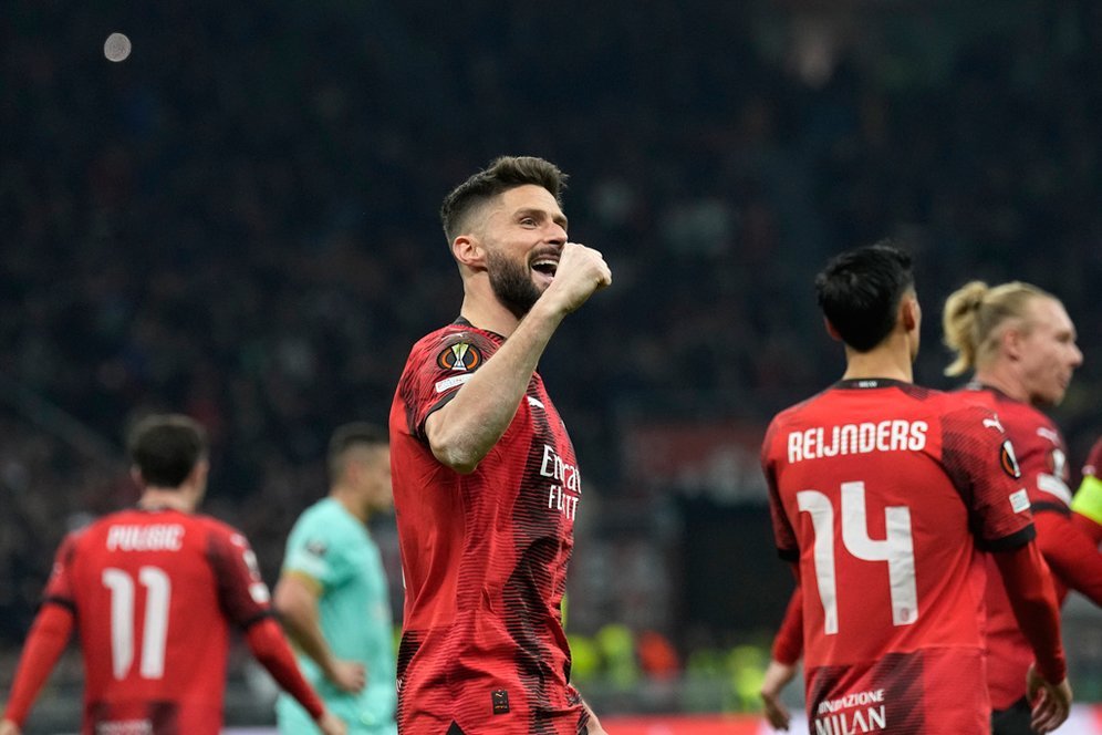 Giroud Hampir Pasti Akan Cabut dari Milan dan Hijrah ke MLS Giroud Hampir Pasti Akan Cabut dari Milan dan Hijrah ke MLS