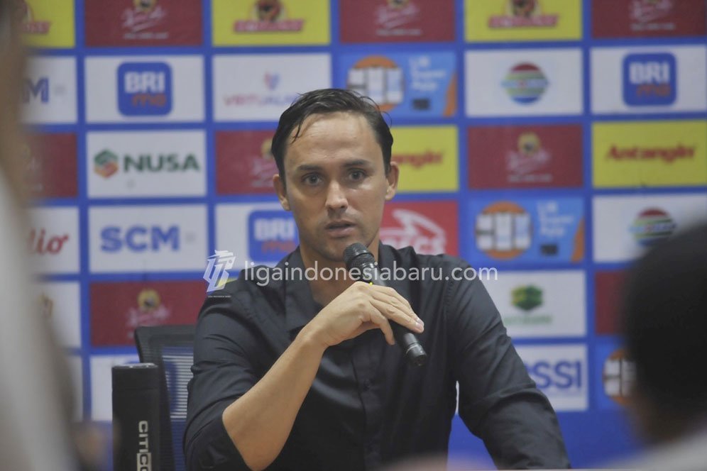 Persebaya Kalah dari Persib, Paul Munster Keluhkan Performa Wasit: Kayak Wasit Liga 2!
