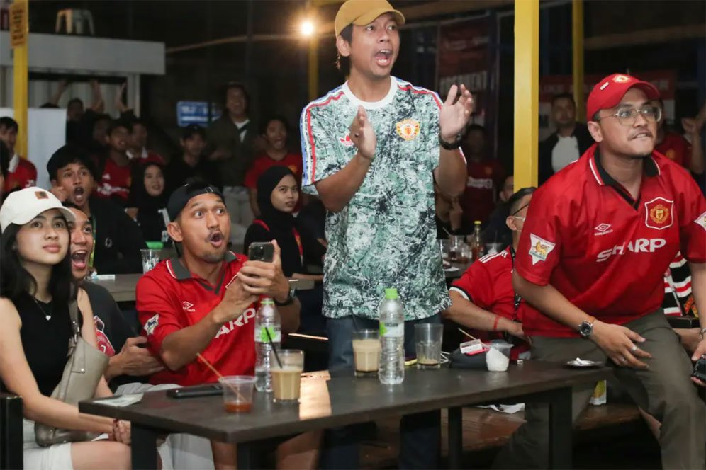 Roaring Night Man City vs Man United Bareng IndoManutd Jakarta Makin Seru Dengan Hadirnya Ibnu Jamil & Rian d'Masiv Roaring Night Man City vs Man United Bareng IndoManutd Jakarta Makin Seru Dengan Hadirnya Ibnu Jamil & Rian d'Masiv