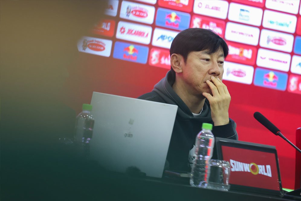Shin Tae-yong Gondok ke Wasit Nasrullo Kabirov, Seharusnya Ivar Jenner Tidak Dikartu Merah! Shin Tae-yong Gondok ke Wasit Nasrullo Kabirov, Seharusnya Ivar Jenner Tidak Dikartu Merah!