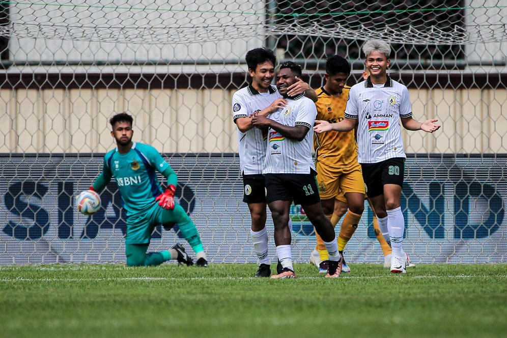 Persebaya Sebut Wahyudi Hamisi Pemain Barbar