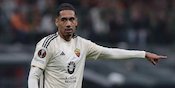 AS Roma Bekuk AC Milan, Chris Smalling Full Senyum AS Roma Bekuk AC Milan, Chris Smalling Full Senyum