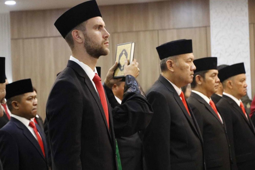 Erick Thohir Targetkan Maarten Paes, Calvin Verdonk, dan Jens Raven Membela Timnas Indonesia di Kualifikasi Piala Dunia 2026 Erick Thohir Targetkan Maarten Paes, Calvin Verdonk, dan Jens Raven Membela Timnas Indonesia di Kualifikasi Piala Dunia 2026