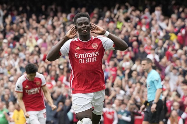 Sayap: Phil Foden, Bukayo Saka Sayap: Phil Foden, Bukayo Saka