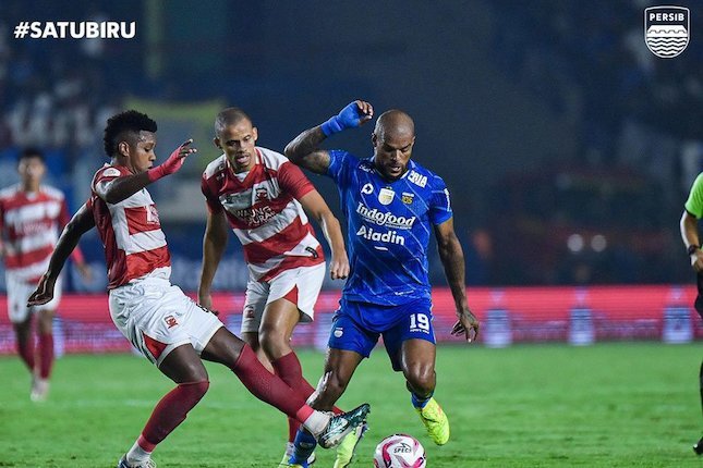 Kemenangan Telak Persib Bandung Kemenangan Telak Persib Bandung