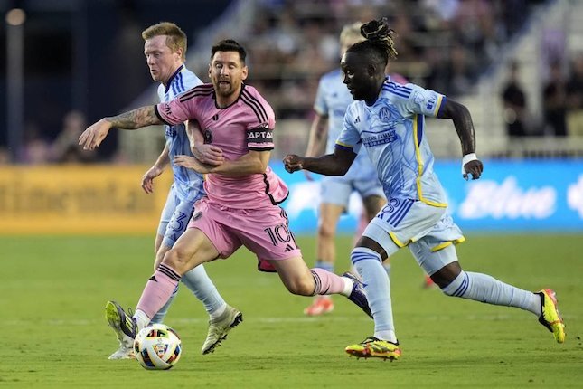 Messi yang Makin Menua Messi yang Makin Menua