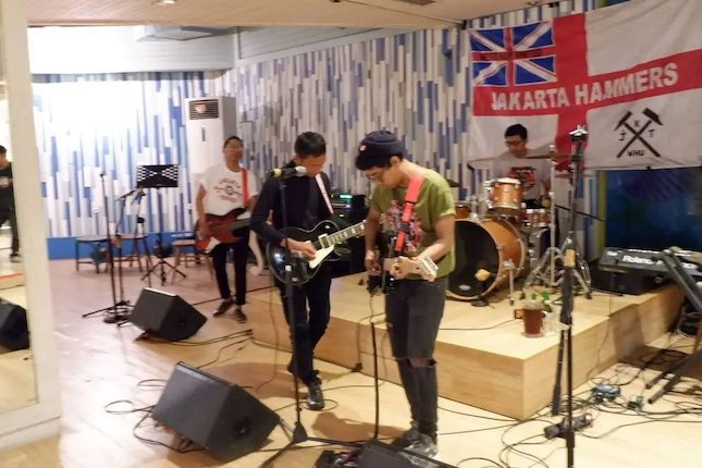 Musik, (Sub)kultur, dan Sepak Bola Musik, (Sub)kultur, dan Sepak Bola