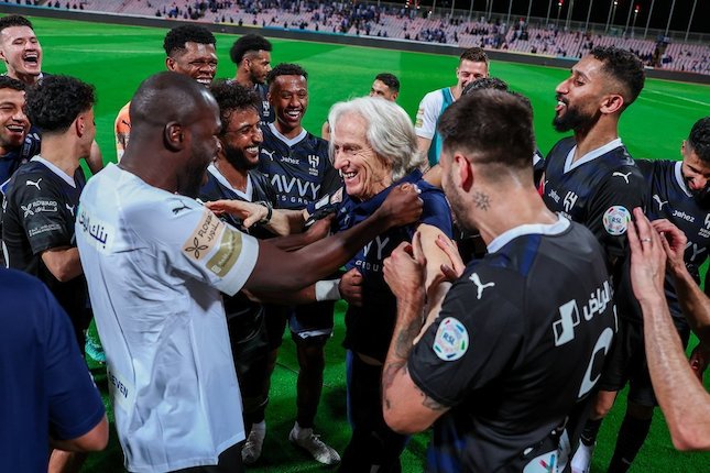 Al Hilal Juara dengan Rekor Unbeaten Al Hilal Juara dengan Rekor Unbeaten