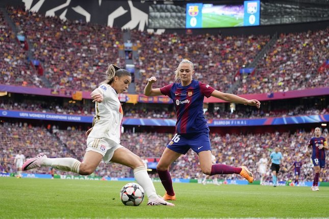 Gelar Ke-3 Barcelona Gelar Ke-3 Barcelona