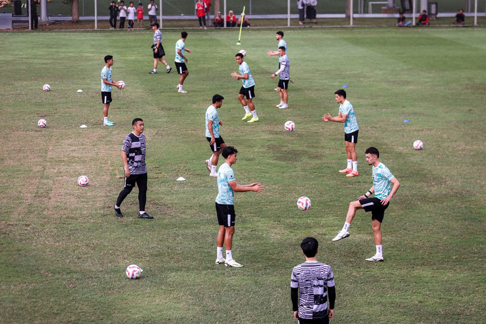 Timnas Indonesia Terpaksa Geser Lokasi Latihan Gara-gara Kondisi Lapangan yang Butut Timnas Indonesia Terpaksa Geser Lokasi Latihan Gara-gara Kondisi Lapangan yang Butut