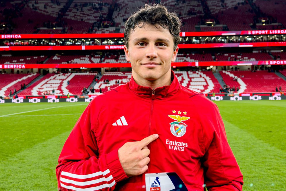 Bye MU! Benfica Pastikan Joao Neves Gabung PSG Bye MU! Benfica Pastikan Joao Neves Gabung PSG