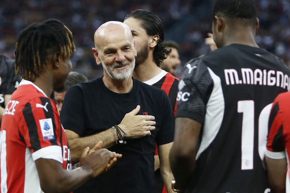 Laga Terakhir Milan dengan Giroud dan Pioli: Imbang lawan Tim Degradasi Laga Terakhir Milan dengan Giroud dan Pioli: Imbang lawan Tim Degradasi